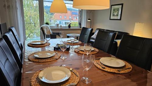Hamelin Apartment | Ferienwohnung in zentraler und ruhiger Lage mit Balkon, fußläufig zur Innenstadt