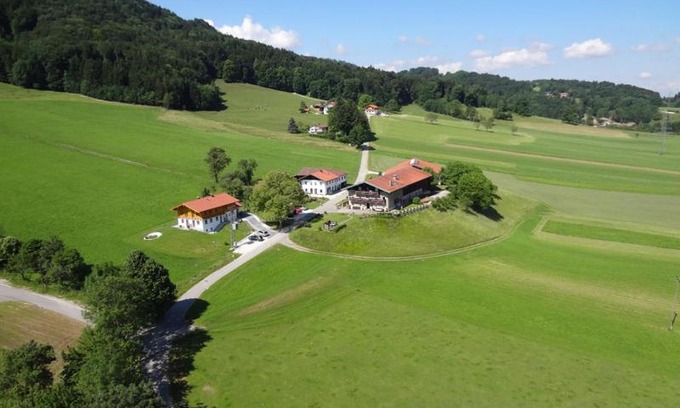 Bernau am Chiemsee Apartment | Ferienwohnung Jagdhäusl