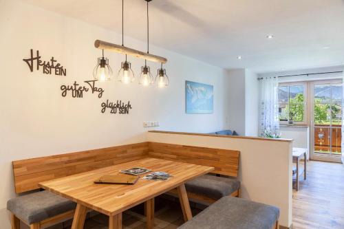 Farchant Apartment | Ferienwohnung Johanni