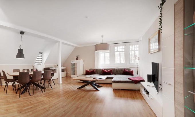 Suhl Apartment | Ferienwohnung Julia
