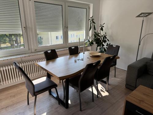 Coburg Apartment | Ferienwohnung "Jumbo" in Coburg ! - 100qm im OG1 mit Privatparkplatz & Balkon
