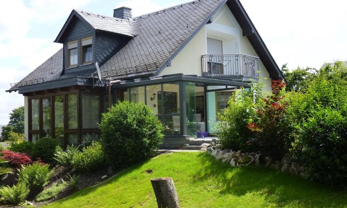 Heyweiler Apartment | Ferienwohnung Kirchblick