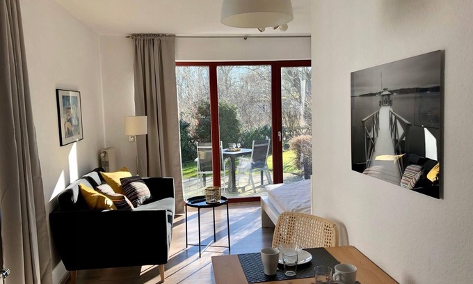 Gustow Apartment | Ferienwohnung "Klaus Störtebeker" mit Sonnenterrasse & Garten zwischen Strand, Wald und Wiese!
