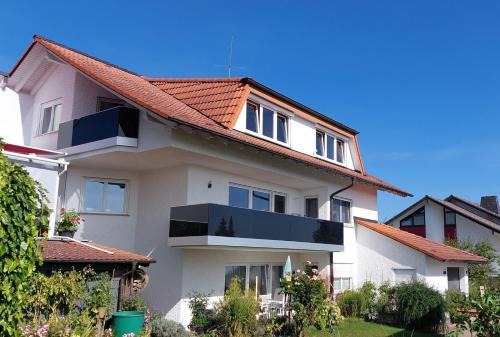 Tengen Apartment | Ferienwohnung Leute