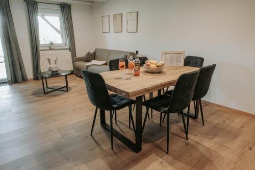 Neuloipfering Apartment | Ferienwohnung - LIVING Six