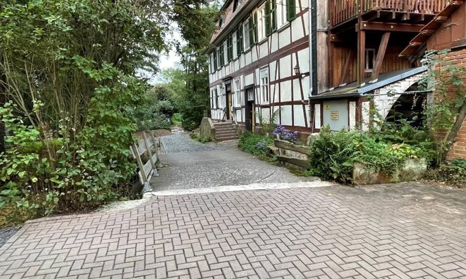 Fritzlar Apartment | Ferienwohnung Mühlradblick