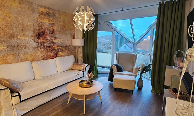 Zitzschewig Apartment | Ferienwohnung mit Weinbergblick Nähe Schloss Wackerbart