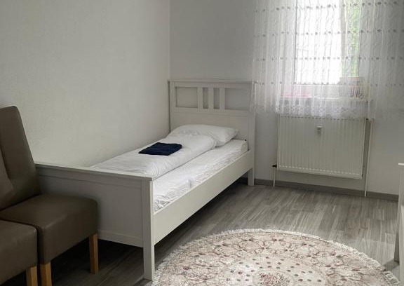Waldau Apartment | Ferienwohnung Monteurwohnung Kassel zentral ll
