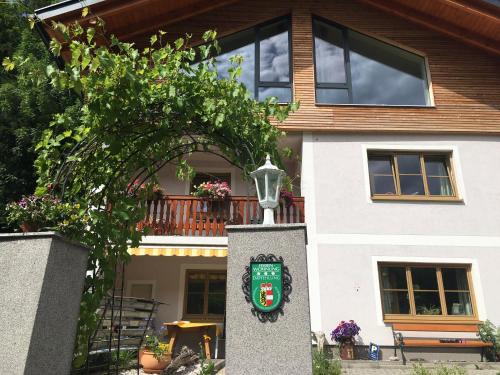 Hof bei Salzburg Apartment | Ferienwohnung Oswald Fuschlsee