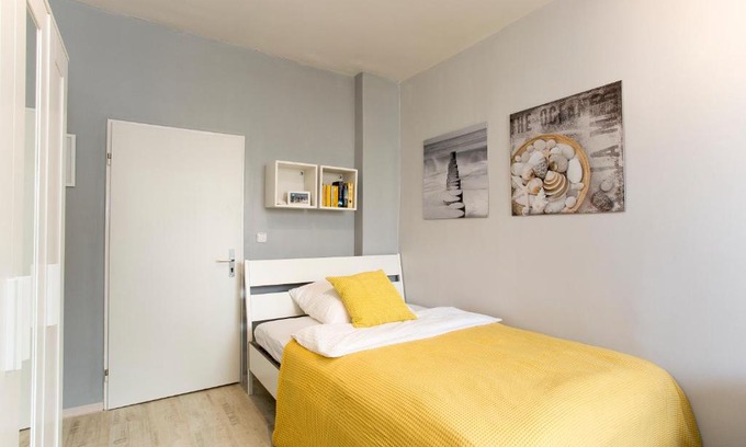 Eberhardshof Apartment | Ferienwohnung Raabstraße