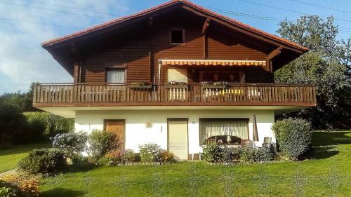 Arrach Apartment | Ferienwohnung Rihm