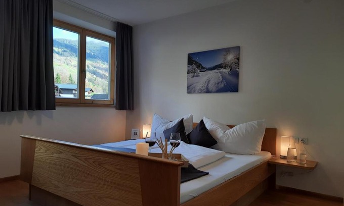 Silbertal Apartment | Ferienwohnung Schrofamühli