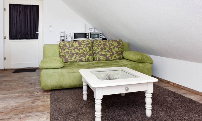 Wangerland Apartment | Ferienwohnung Schwalbennest - Haus Friesische Weite im Wangerland