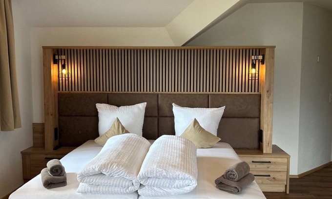 Nussdorf am Attersee Other | Ferienwohnung Seeblick EG - Gasthof Steinbichler - Most- und Wildbauernhof Groiss