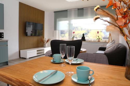 Niedersfeld Apartment | Ferienwohnung Sonnenblick Balkony - WIFI - New & Modern - Winterberg - Niedersfeld