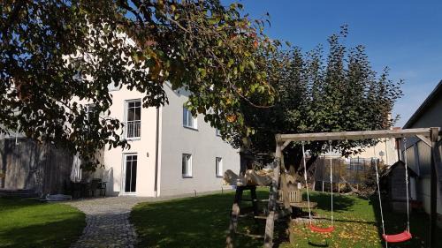 Burgau Apartment | Ferienwohnung Sonnenschein