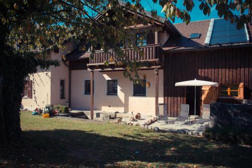 Oberviechtach Apartment | Ferienwohnung zum Forsthaus mit Sauna