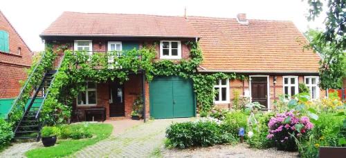 Ruehstaedt Apartment | Ferienwohnung ,Zur Alten Mühle' im Storchendorf Rühstädt