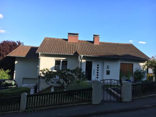 Edertal Apartment | Ferienwohnung Zur Sperrmauer