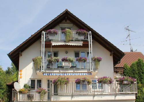 Uhldingen-Muehlhofen Apartment | Ferienwohnungen Eva Lange