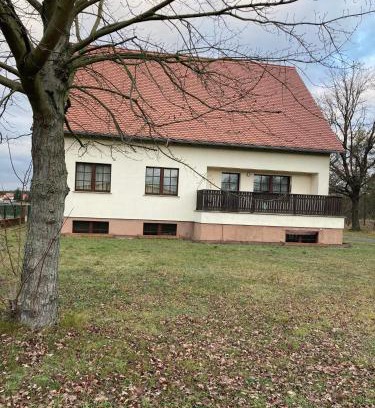 Frauendorf Apartment | Ferienwohnungen am Louisenteich