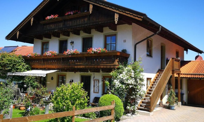Hohenaschau im Chiemgau Apartment | Ferienwohnungen Kern