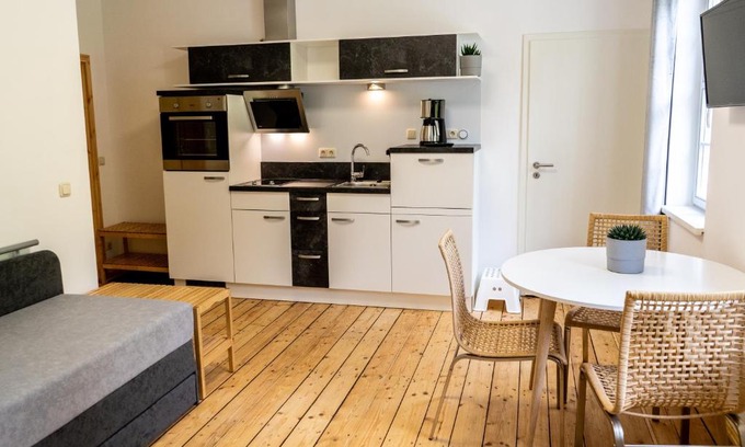 Sebnitz Apartment | Ferienwohnungen im Gasthaus Zur Grünen Wiese