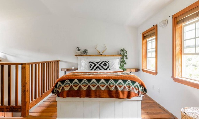 Ucluelet Apartment | Fern Gully | Coastal Bohemian Loft at Beach