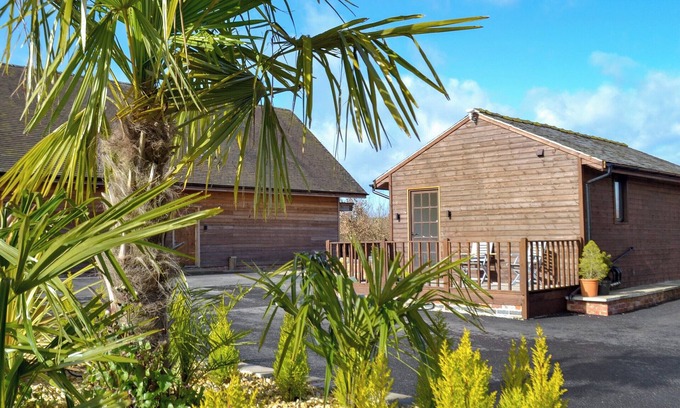 Nuneaton Cottage | Fern Lodge - UK13321