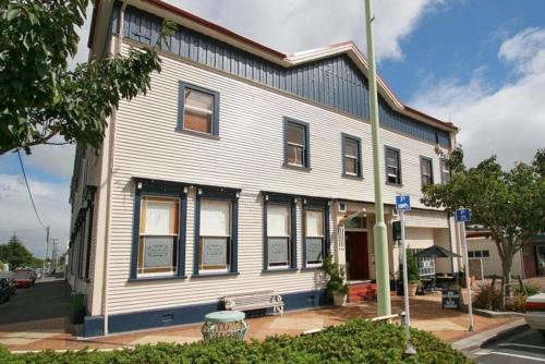Inglewood Hotel | Fernlodge Inglewood