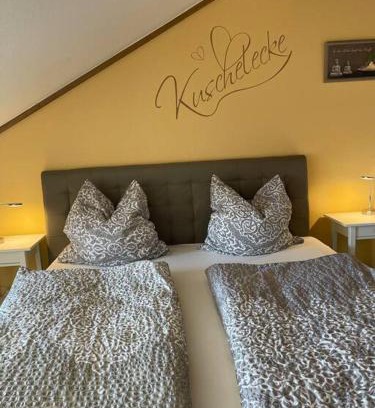 Bad Griesbach-Therme Apartment | FeWo 57 - Appartement im Rottalblick - Helle Kuschelecke genießen mit Bademantelgang zur Therme und TV, Stellplatz im Haus