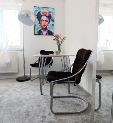 Goerlitz Apartment | FeWo Crystal & Netflix