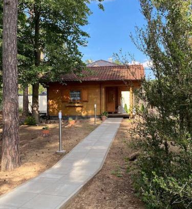 Kablow House | FEWO PARTNERS Haus Clemens - Gemütliches Holzhaus mit Grundstück nahe Badesee