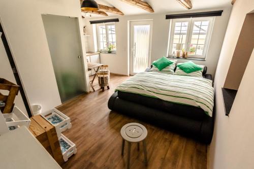 Ruedesheim am Rhein Apartment | Fewo " Schmiede " Innenstadt, ruhige Lage, große Terrasse, Wlan inkl.