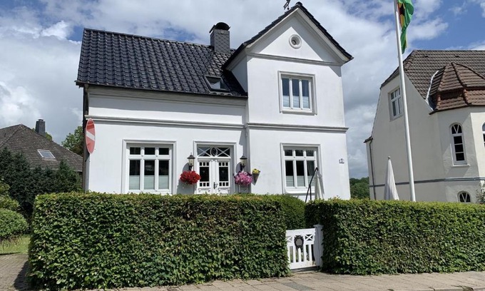 Gluecksburg Apartment | fewo1846 - Pauline - zauberhafte Wohnung für 2 Personen mit Terrasse und Garten