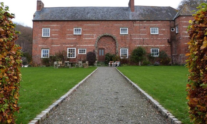 Saint Asaph House | Ffermdy Clwyd in Saint Asaph