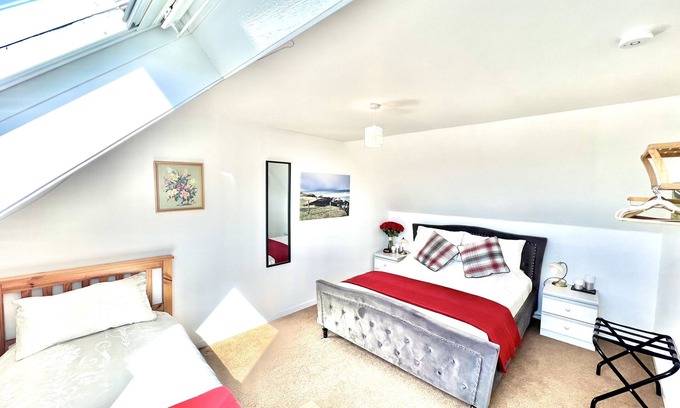 Knockaird Cottage | Fianais @ The Decca, minutes from Eoropie Beach