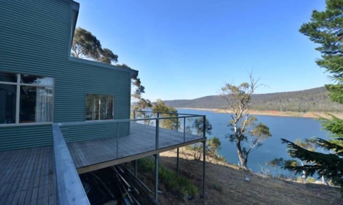 Anglers Reach Cabin | Fibbers Lodge Fish and Ski Retreat