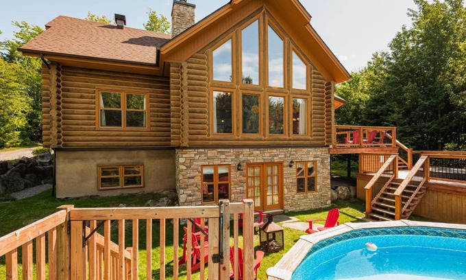 Fiddler Lake Resort Ski Chalet | Fiddler Lake Resort Chalet 68 Deer with pool