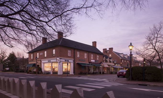 Williamsburg Bed & Breakfast | Fife And Drum Inn