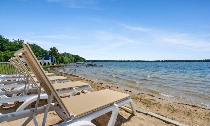 Mayfield Apartment | Fife Lake condo with fire pit and lake views