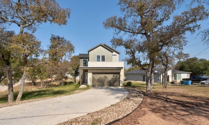 Granite Shoals House | FIFTY SHADES OF FUN - Waterfront home of Lake LBJ