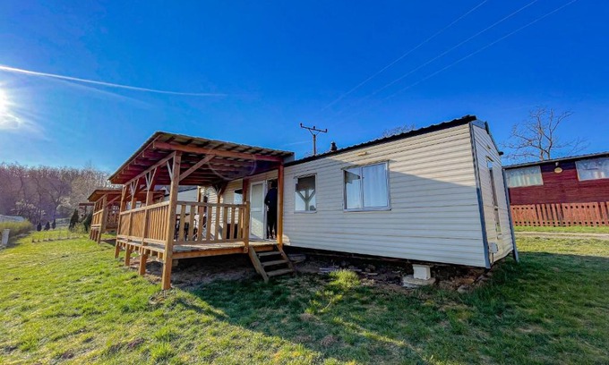Vyrovice Apartment | Filip house - Mobilheim Camp Výrovice
