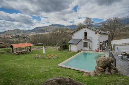 Santa Cruz del Valle Ski Chalet | Finca El Aguilojo