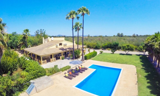 Llubi House | Finca Es Caulls – Finca with barbecue and swimming pool
