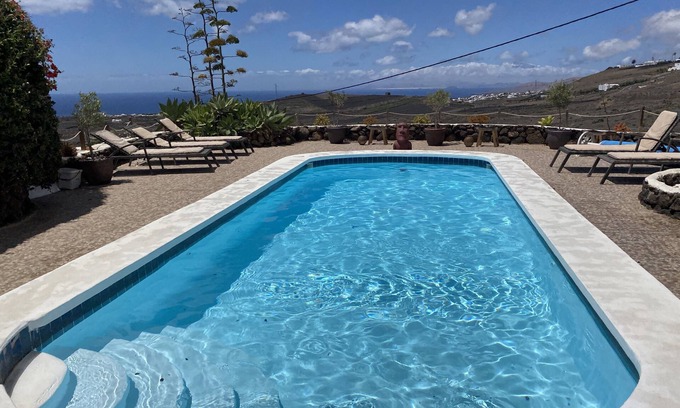 La Asomada Villa | Finca la Cantera. Peaceful retreat. Amazing views. Rustic charm. Privacy