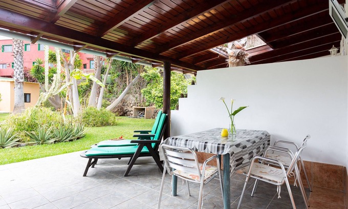 Icod de los Vinos House | Finca La Gaviota - Bungalow Las Flores