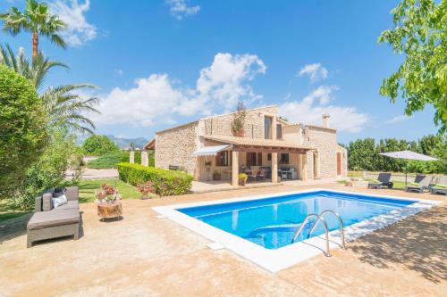 Buger Villa | Finca Miralles