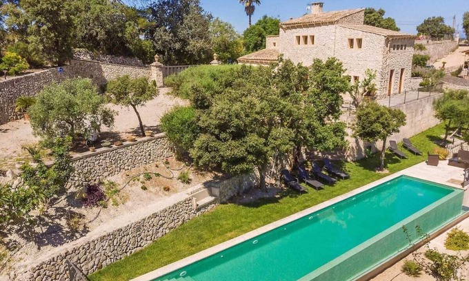 Lloret de Vistalegre House | Finca Sa Serra – authentic style and luxury