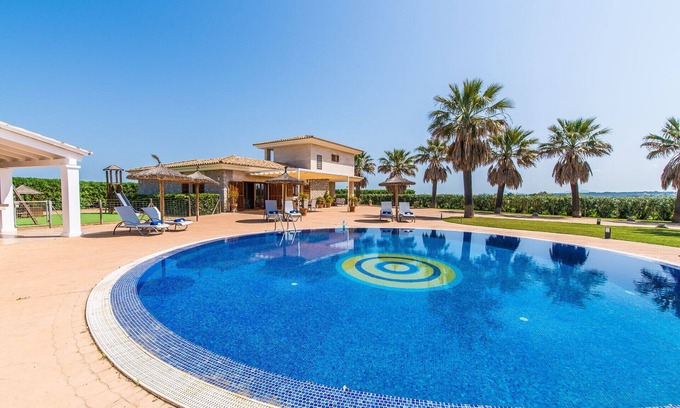 Sa Pobla Villa | Finca Son Manyo 222 with pool in Mallorca